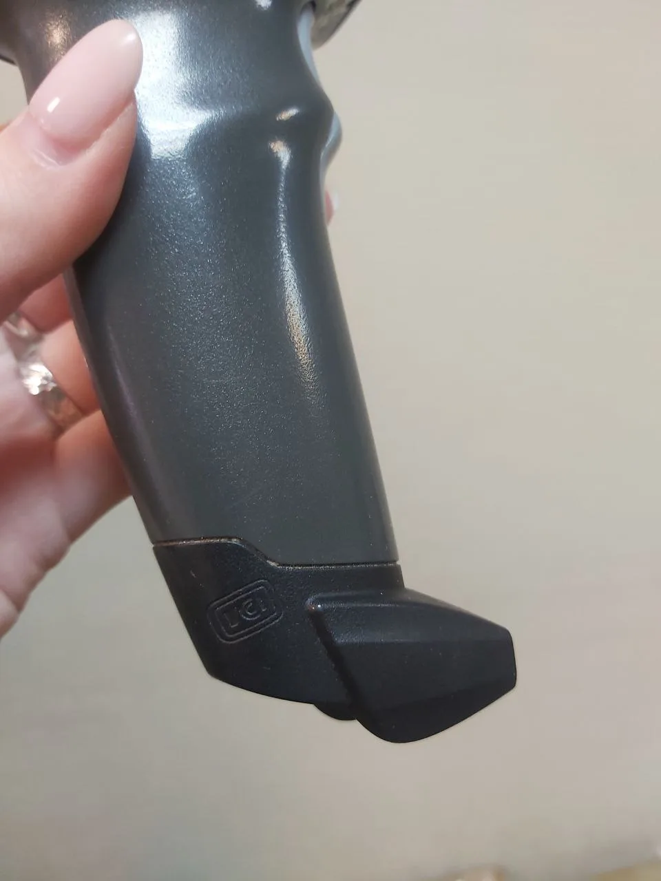 Уценённый сканер Zebra DS2208-SR BLACK USB KIT